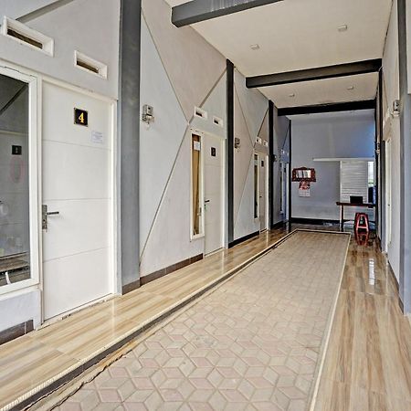 Oyo Life 91866 Paradise Ok Kost Syariah Mojokerto Esterno foto