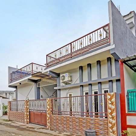 Oyo Life 91866 Paradise Ok Kost Syariah Mojokerto Esterno foto