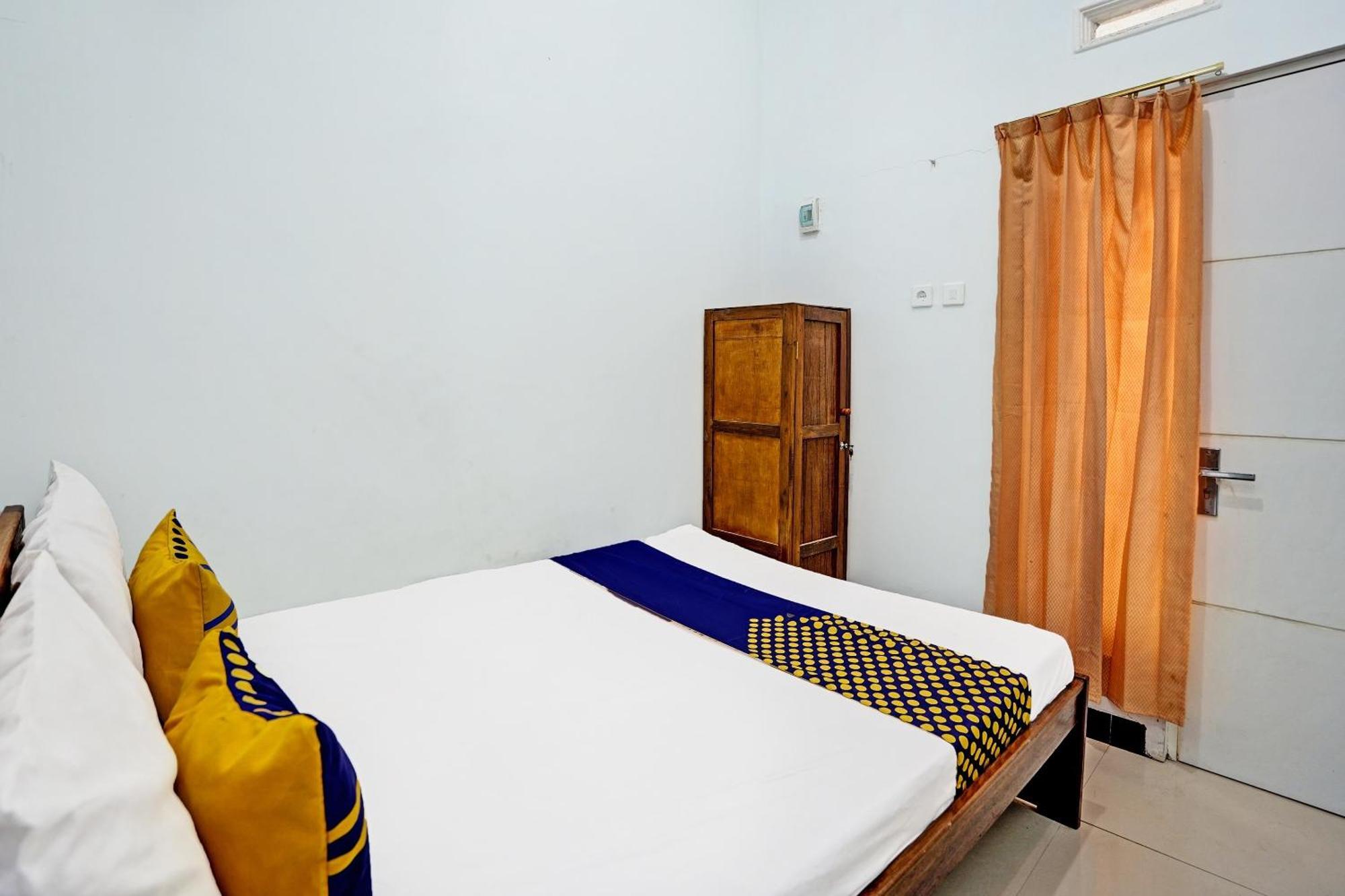 Oyo Life 91866 Paradise Ok Kost Syariah Mojokerto Esterno foto