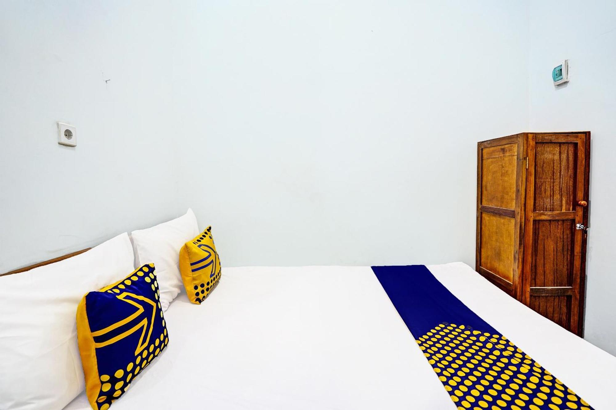 Oyo Life 91866 Paradise Ok Kost Syariah Mojokerto Esterno foto