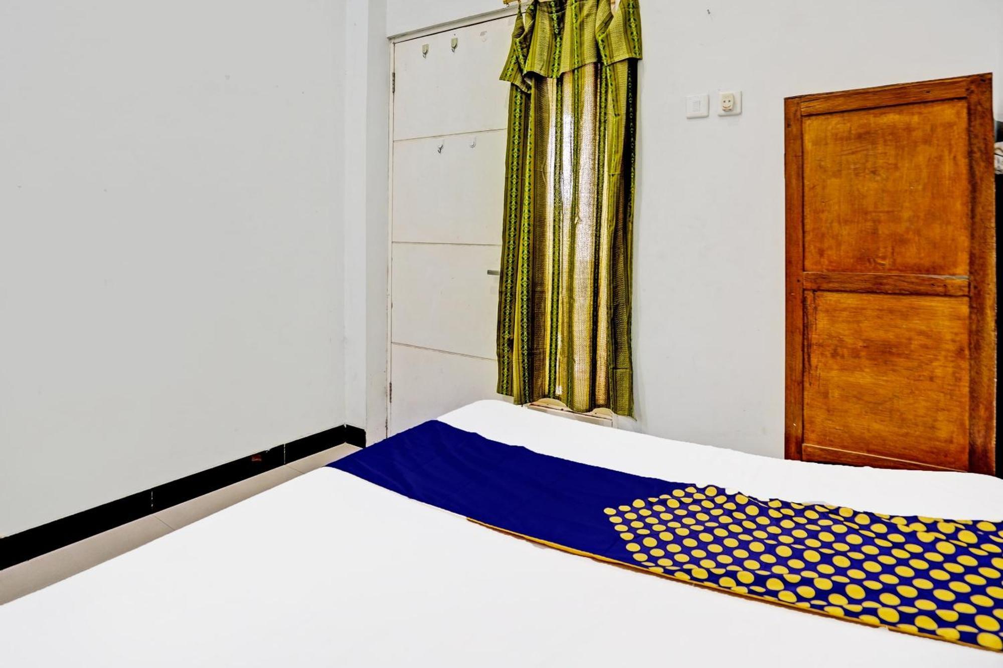 Oyo Life 91866 Paradise Ok Kost Syariah Mojokerto Esterno foto